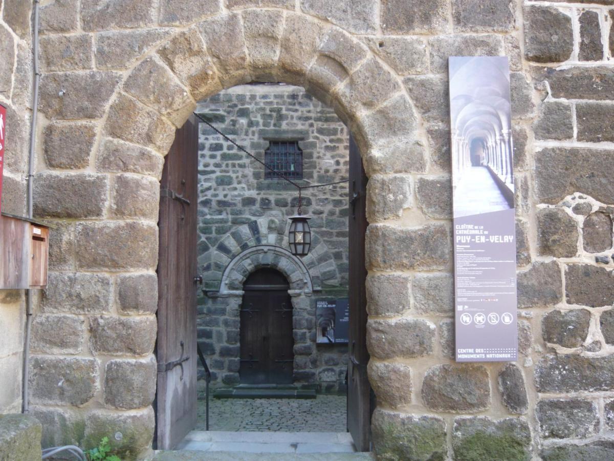 Ferienwohnung Le Petit St Clair Le Puy-en-Velay Exterior foto
